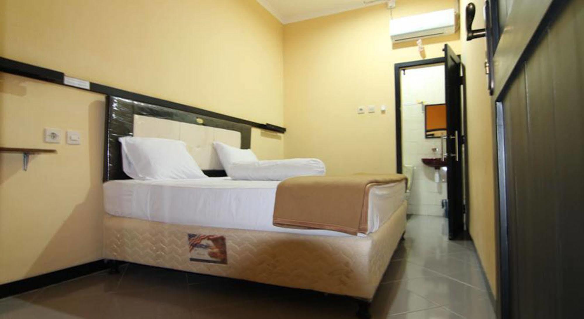 Ct1 Bali Bed & Breakfast Kuta  Exterior photo
